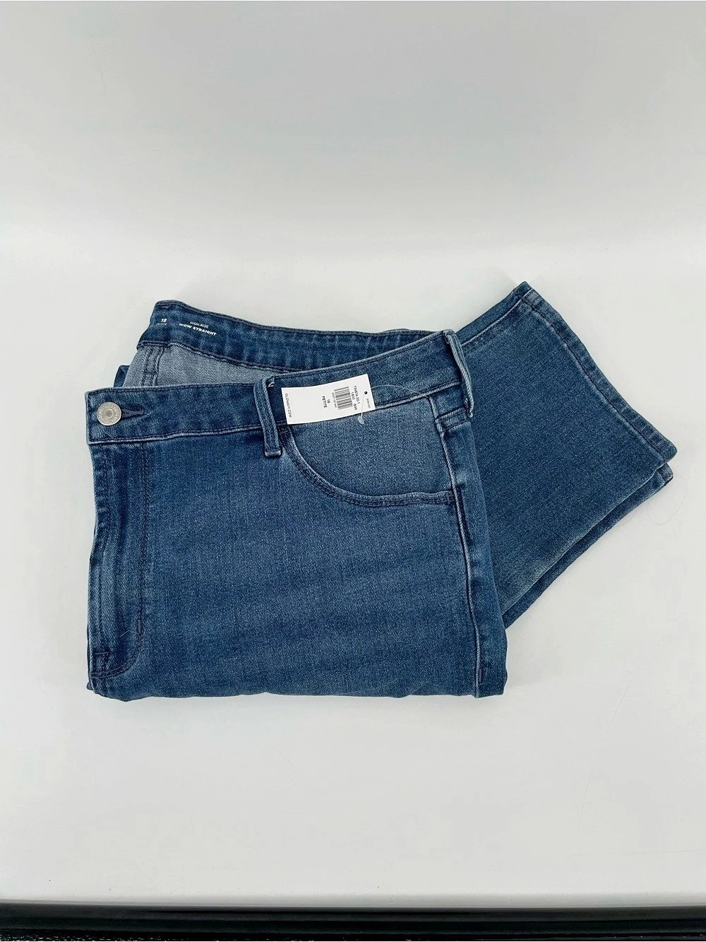NEW Women’s Old Navy High-Rise Wow Straight Jeans Blue 18 Petite
